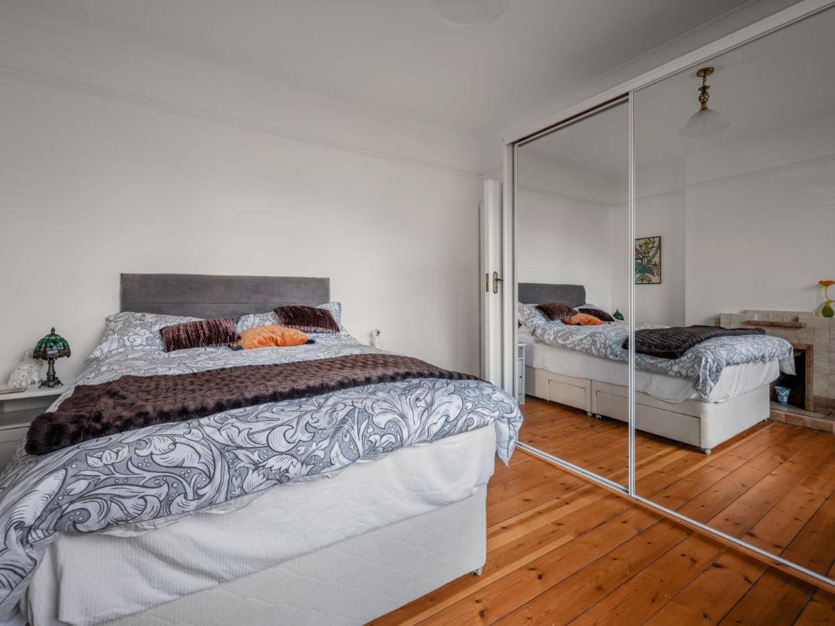 Sullivan By Interhome